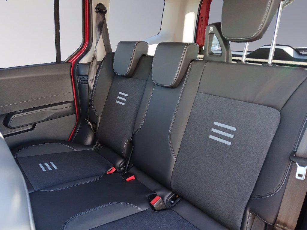 FORD Tourneo Courier Active Automatica del 2024