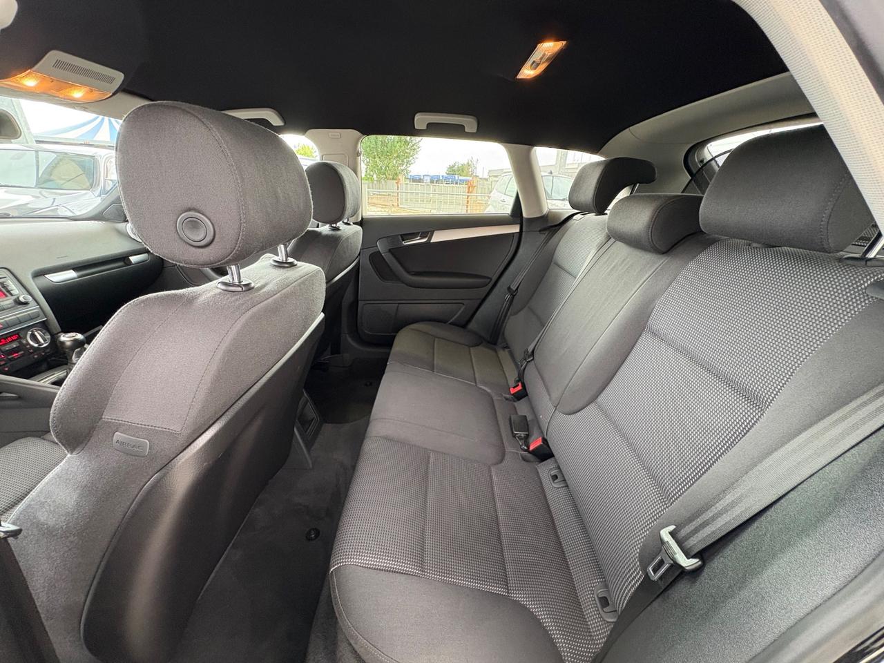 Audi A3 SPB 1.6 TDI 105 CV CR Ambition XENO GANCIO TRAINO