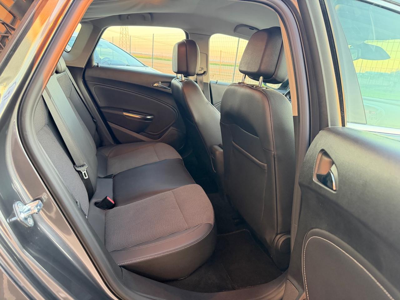 Opel Astra 1.7 CDTI 110CV 5 porte Cosmo