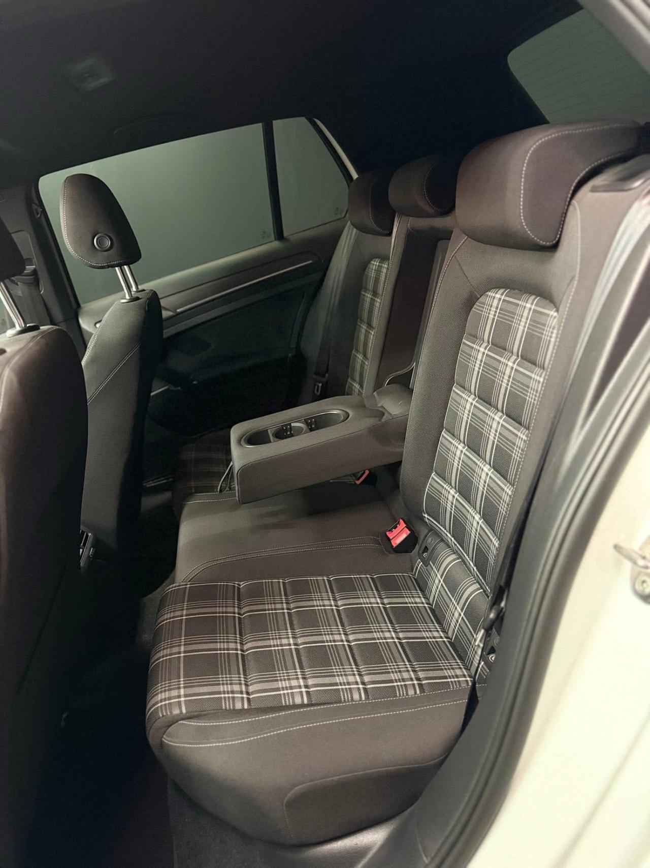 Volkswagen Golf GTD 184 cv IPER FULL 2019