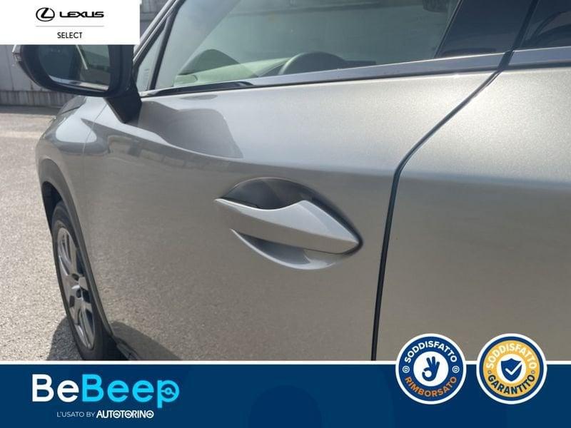 Lexus NX 300H 2.5 PREMIUM 4WD CVT