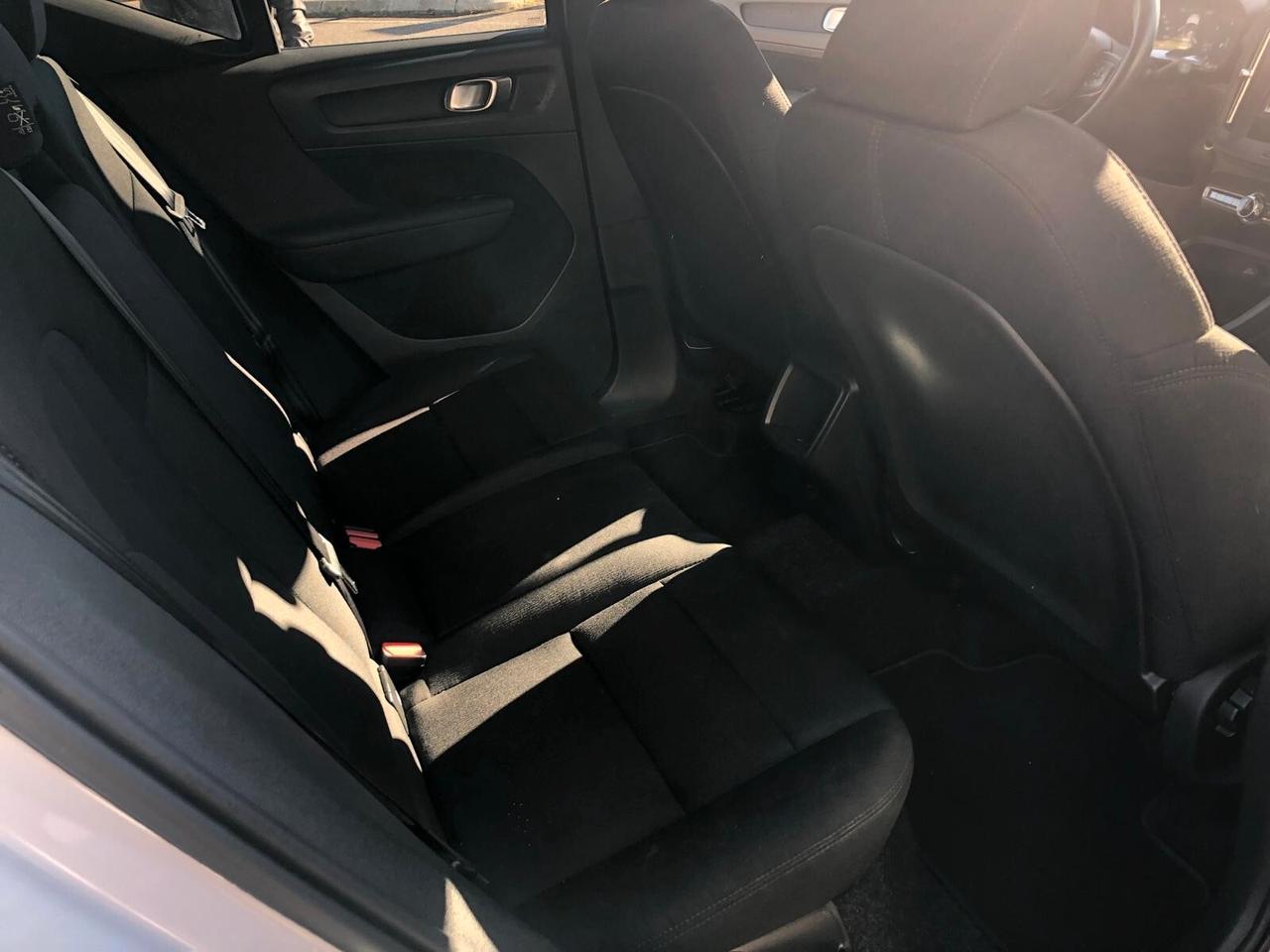 Volvo XC40 D3 AWD Geartronic Momentum