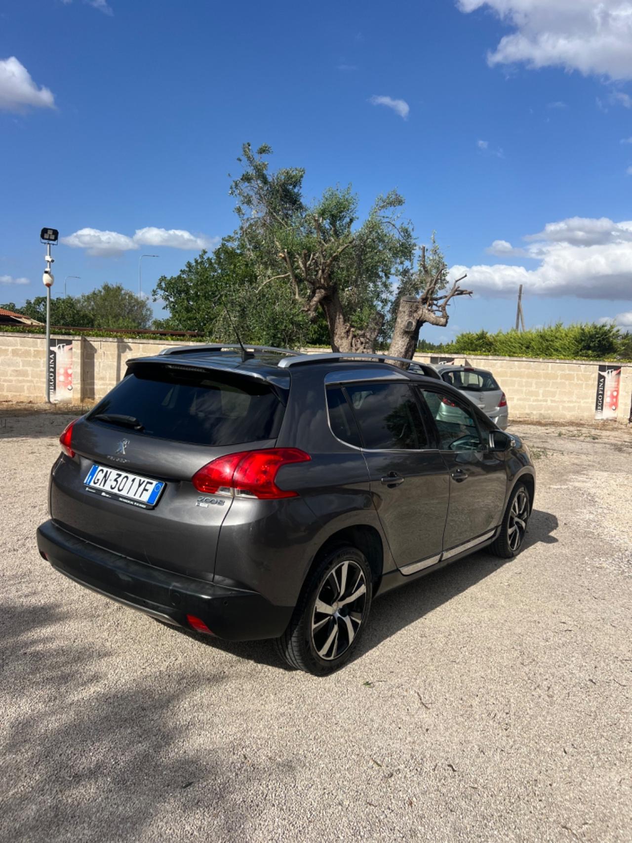 Peugeot 2008 1.6 e-HDi 115 CV Stop&Start Allure con tetto panoramico