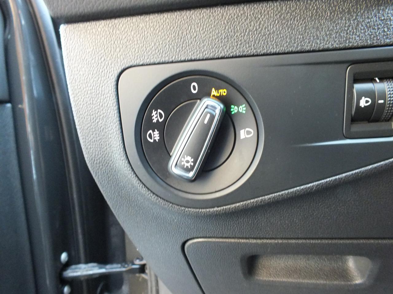 VW TIGUAN 1.6 TDI BUSINESS-NAVI-UNIPROPRIETARIO-