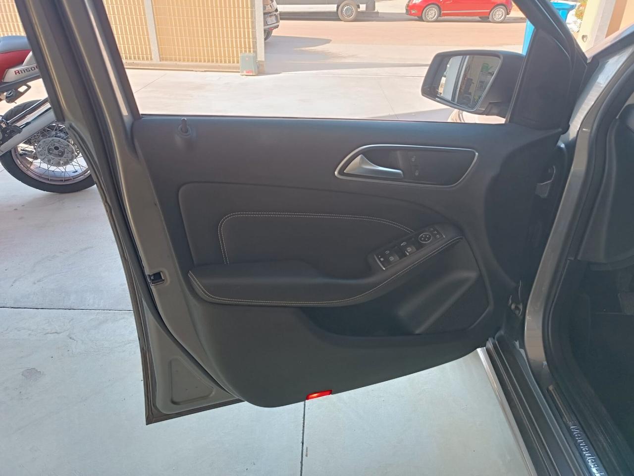 Mercedes-benz B 180 CDI Premium