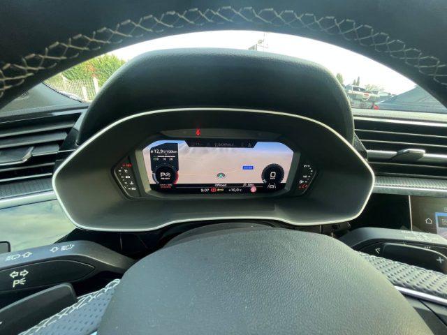 AUDI Q3 35 TDI S line edition