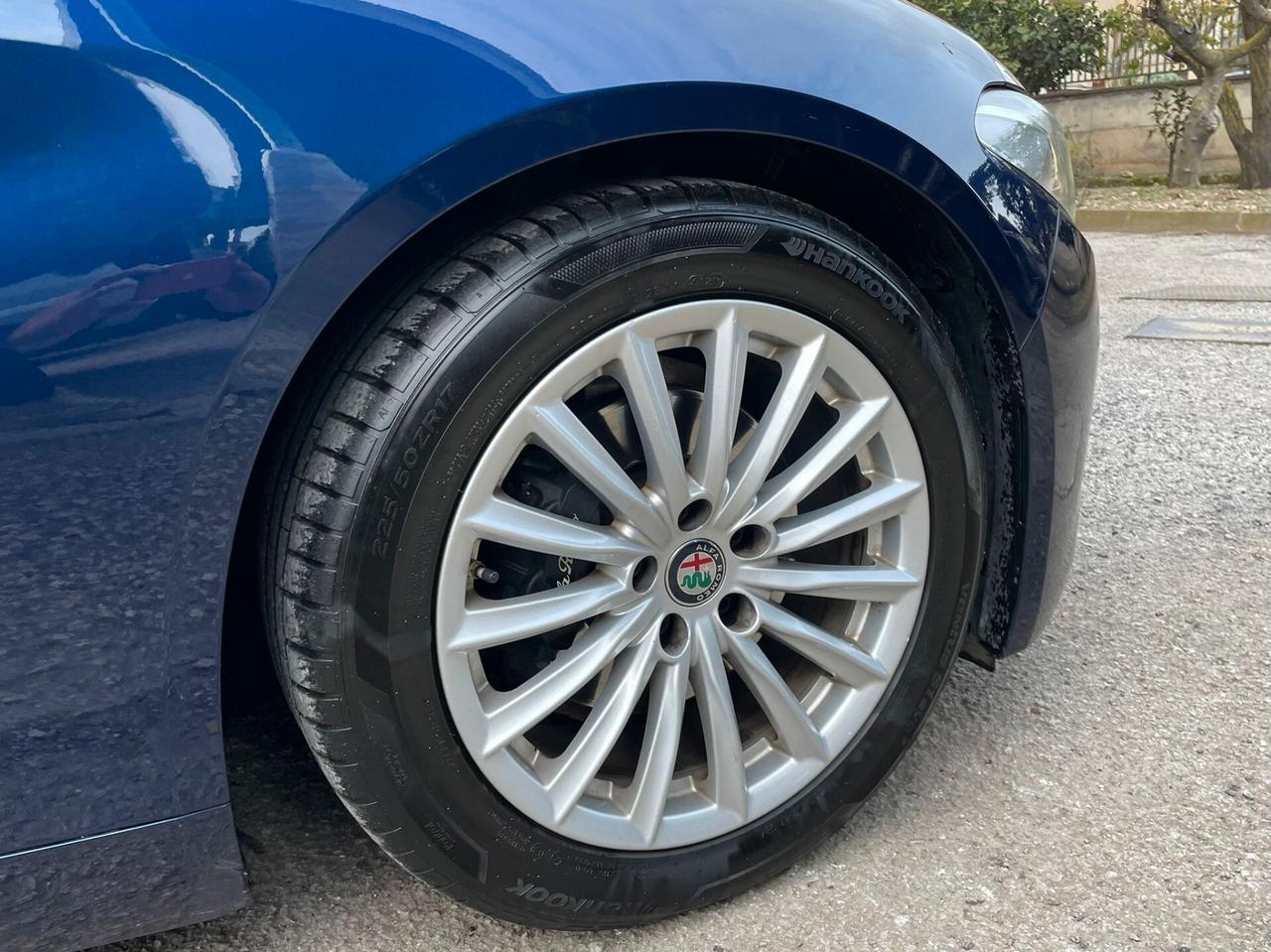 Alfa Romeo Giulia 2.2 Turbodiesel 180 CV Business Sport