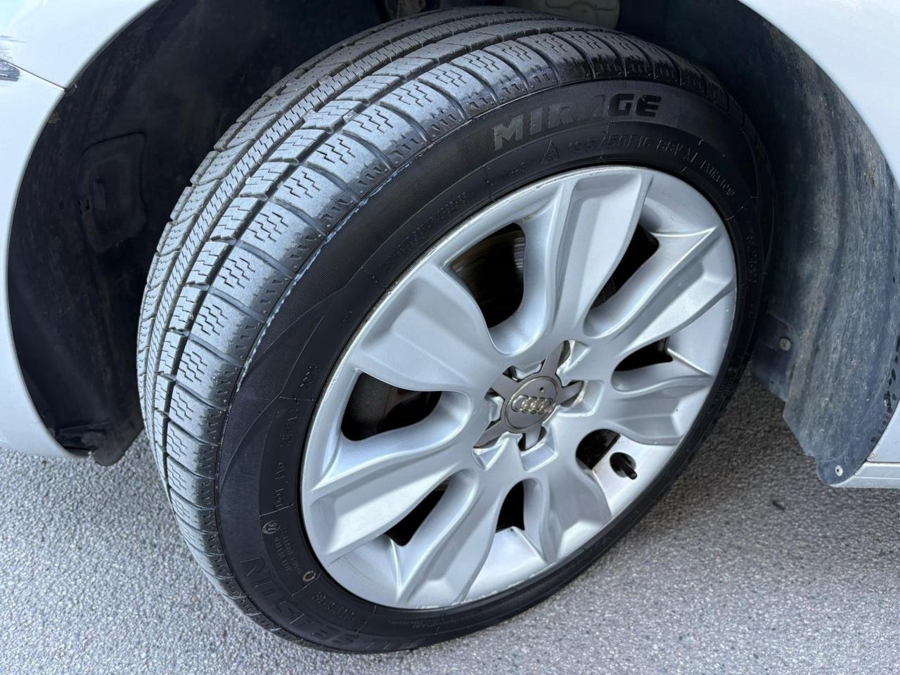 Audi A1 1.6 TDI 105 CV Attraction 281.000 KM TETTUCCIO APRIBILE