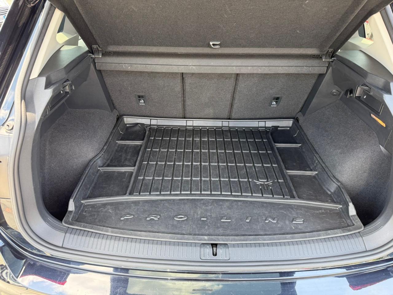 Volkswagen Tiguan 2.0TDI 150CV DSG R-LINE*UNICO PROP