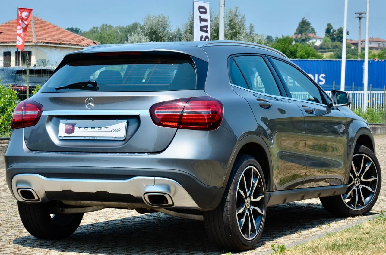 MERCEDES-BENZ GLA 200 SPORT 156cv MANUALE, EURO 6B, UFF ITALIANA, FULL LED HIGH BEAM, RETROCAMERA, NAVI, 19", PERMUTE