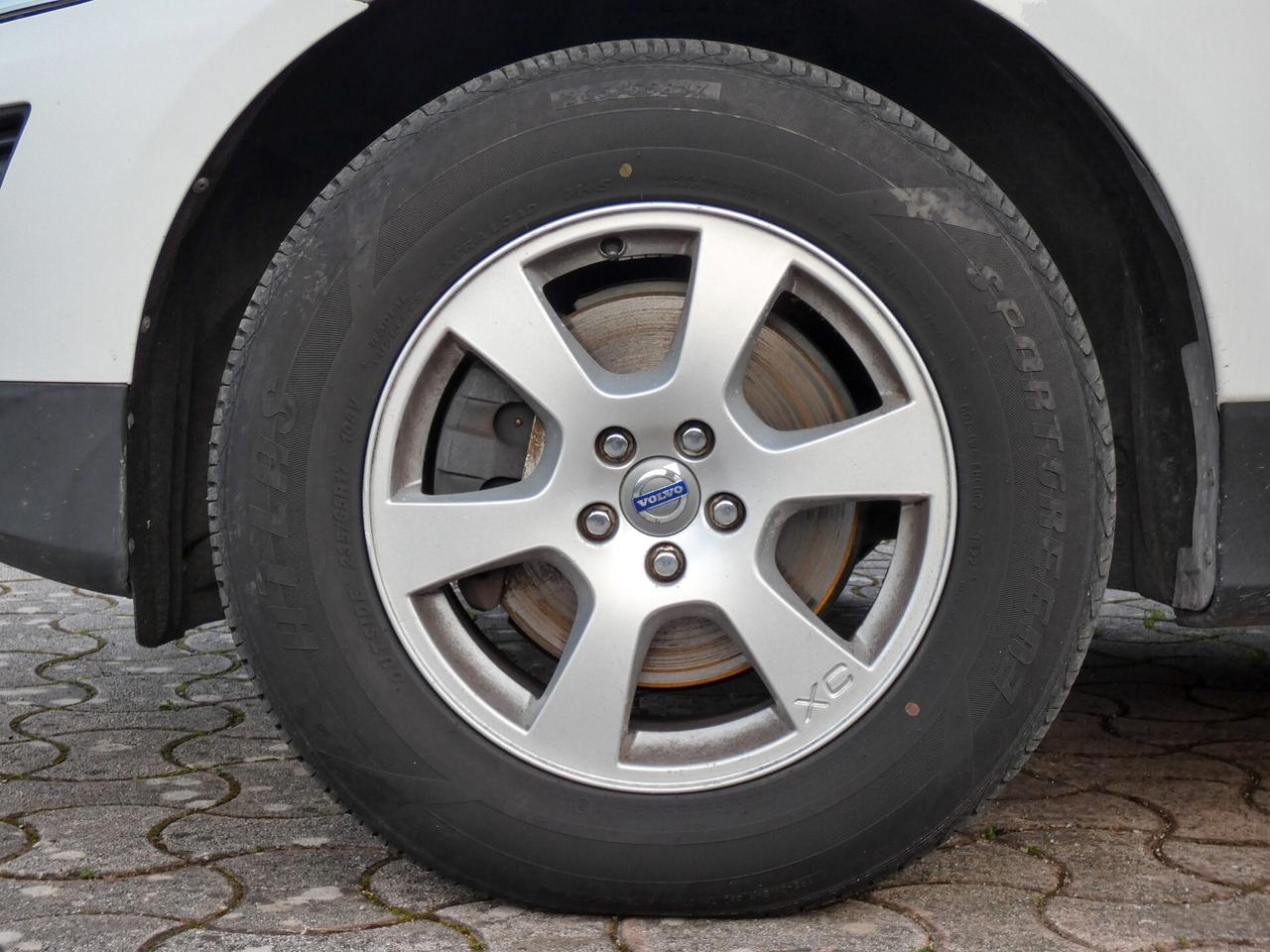 Volvo XC 60 XC60 2.4 D 175 CV FWD Geartronic Kinetic