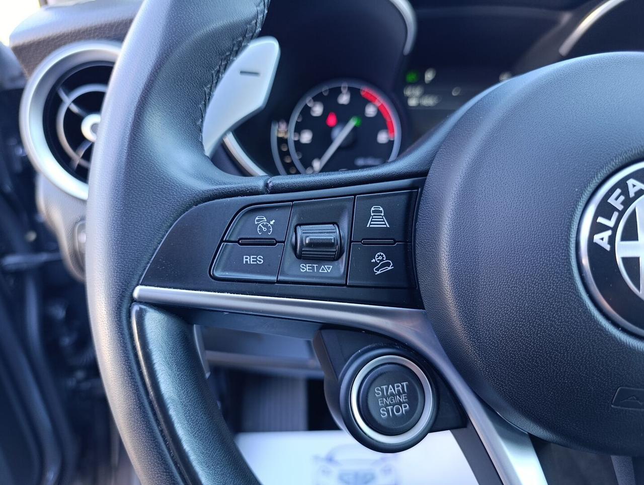 Alfa Romeo Stelvio 2.2 t Business Q4 210cv auto my19