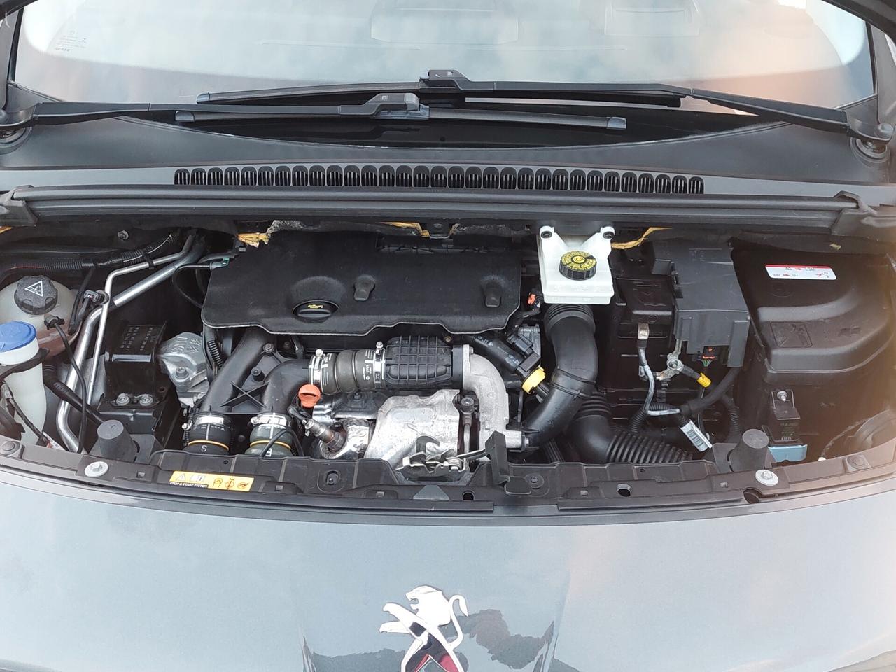 Peugeot 3008 1.6 HDi 115CV SOLI 90.000KM