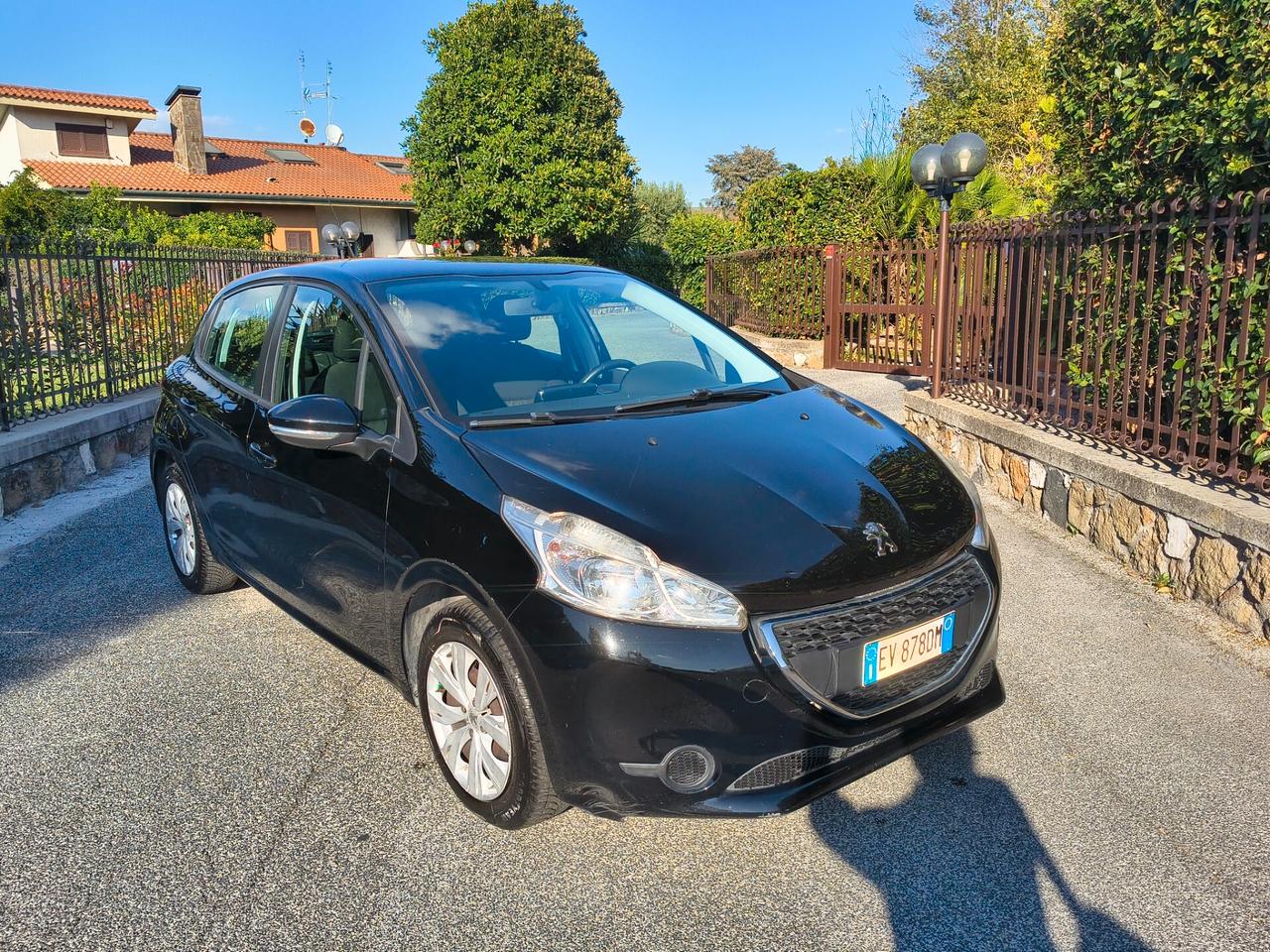 Peugeot 208 1.4 HDi 68 CV 5 porte Access
