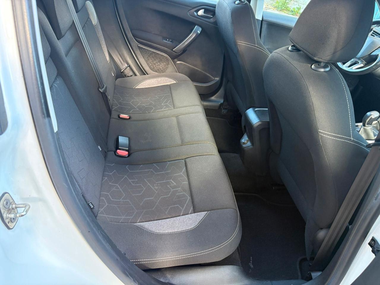 PEUGEOT 2008 1.6 HDi Active - 2017