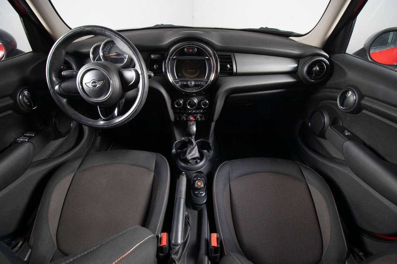 Mini Cooper 5 Porte 1.5 Auto 136cv