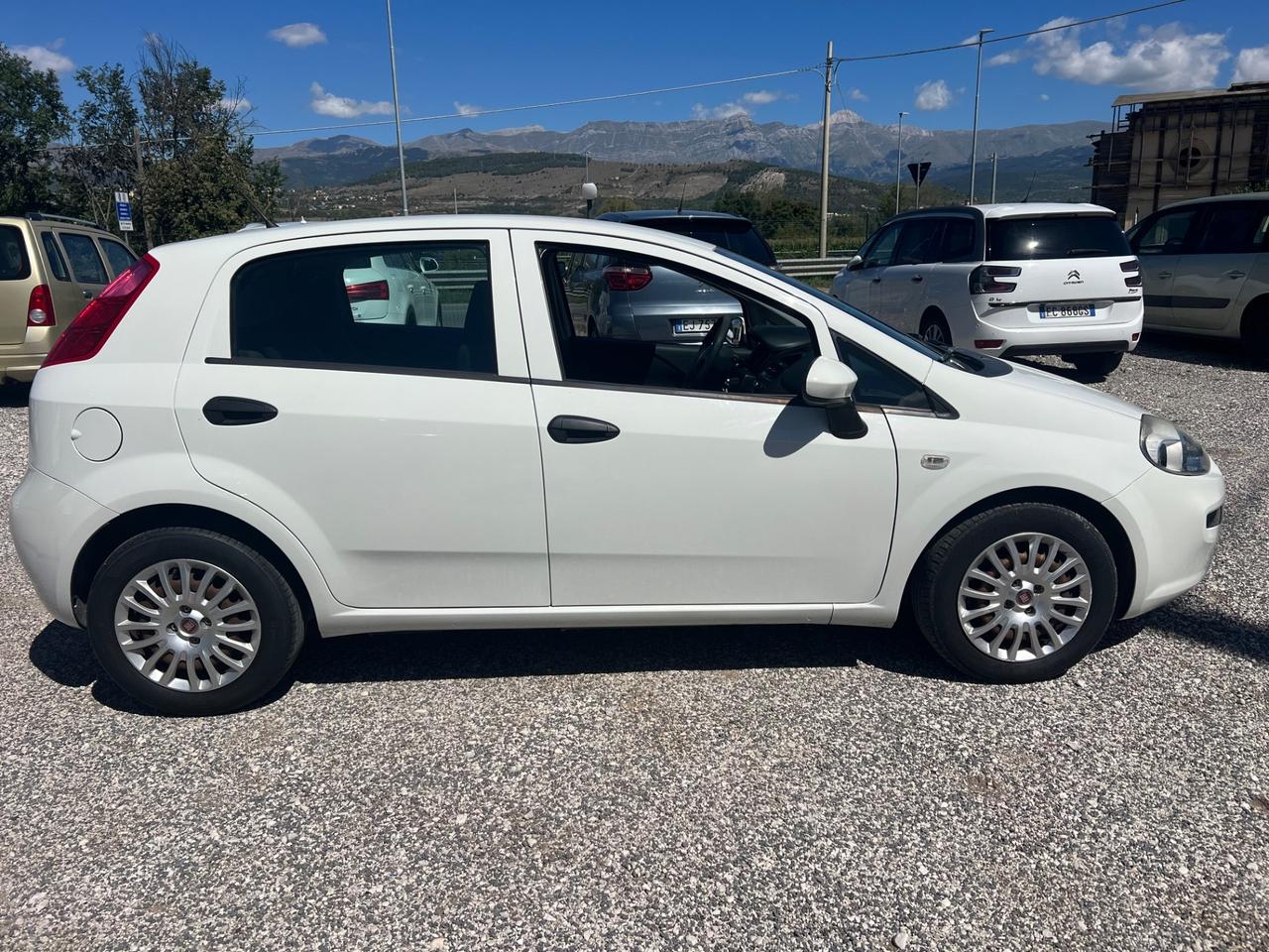 Fiat Punto 1.3 MJT II S&S 95 CV 5 porte Street