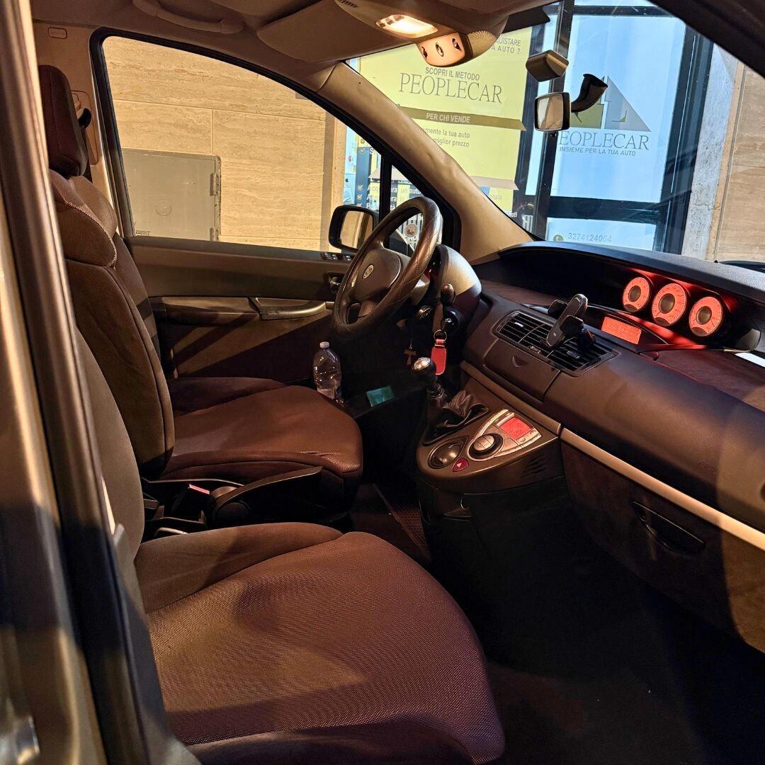 Lancia Phedra 2.0 MJT **7 POSTI**