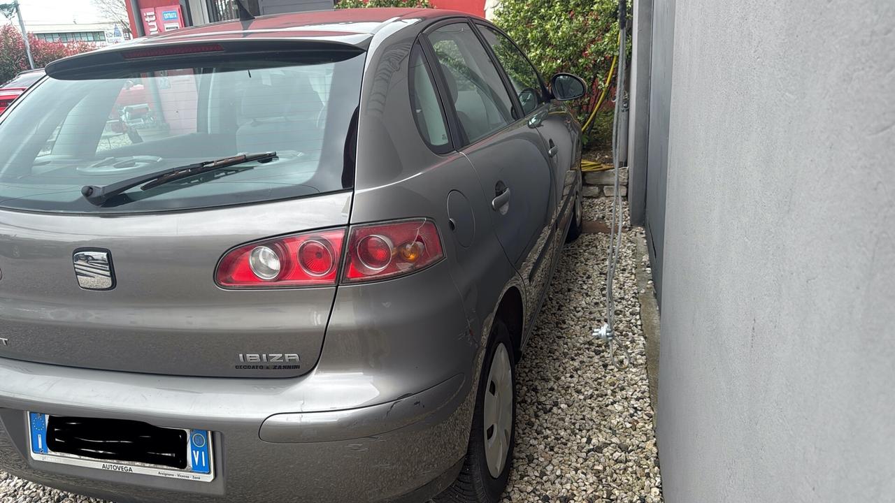 Seat Ibiza 1.4 16V 101CV 5p. Sport