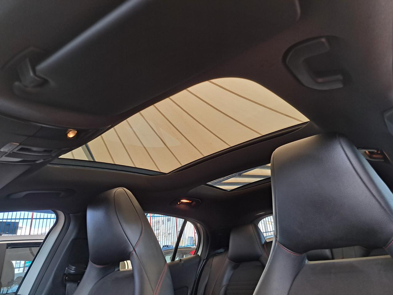 Mercedes-benz GLA 220 CDI Automatic 4MATIC AMG