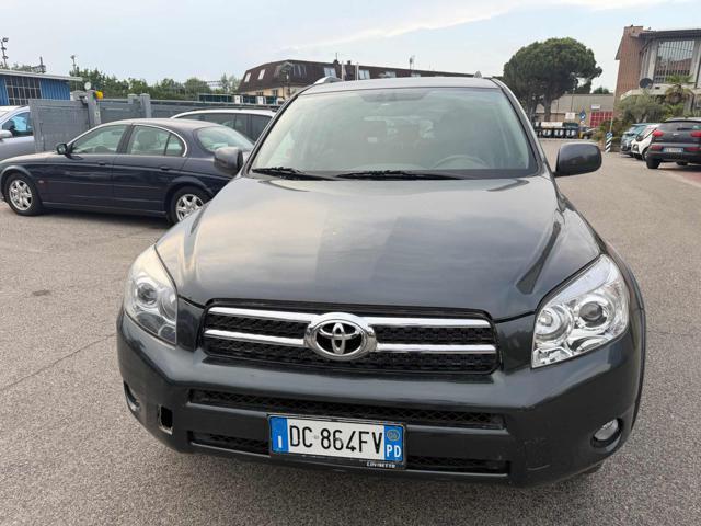 TOYOTA RAV 4 MY23 RAV4 2.2 D-4D 177 CV Luxury senza lavoro da fare