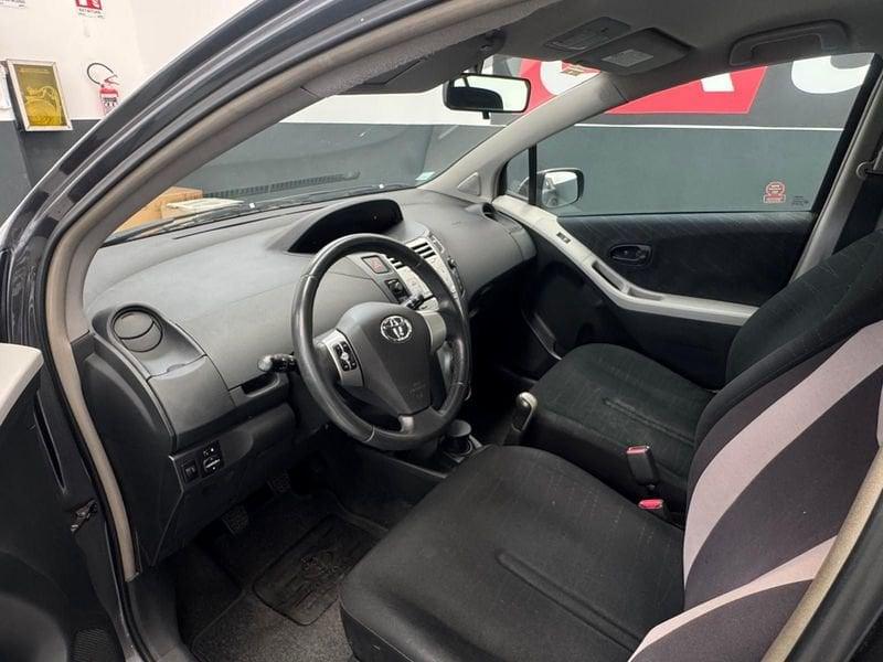 Toyota Yaris Yaris 5p 1.3 Sol
