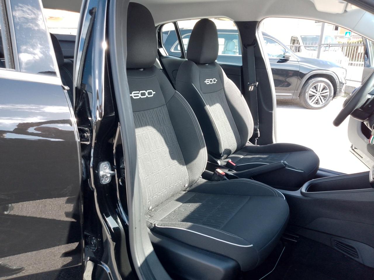 Fiat 600 Hybrid 110 CV DCT MHEV