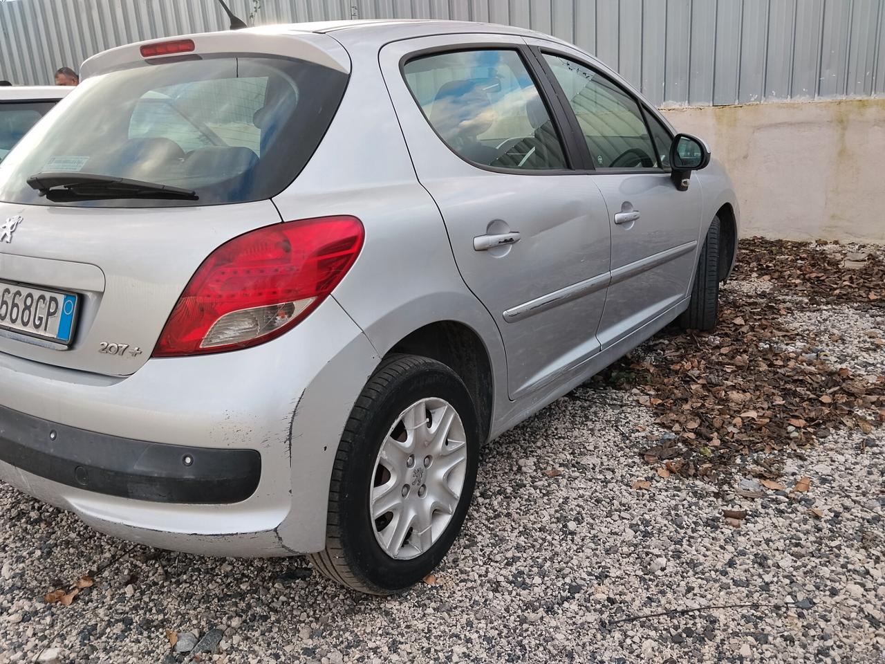 Peugeot 207 1.4 GPL LEGGI ANNUNCIO