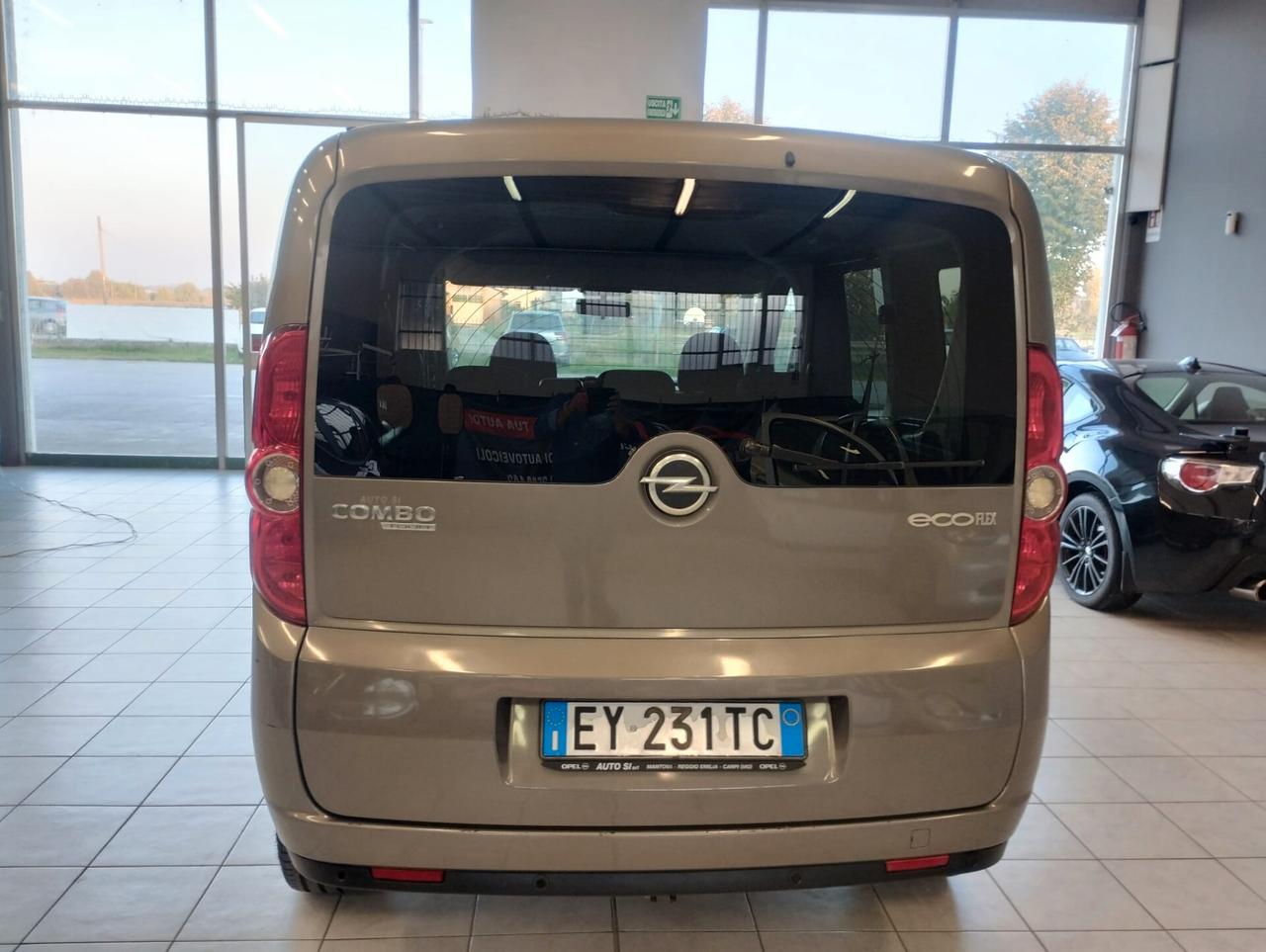 Opel Combo 1.4 95CV PC-TA Cosmo 123.000KM