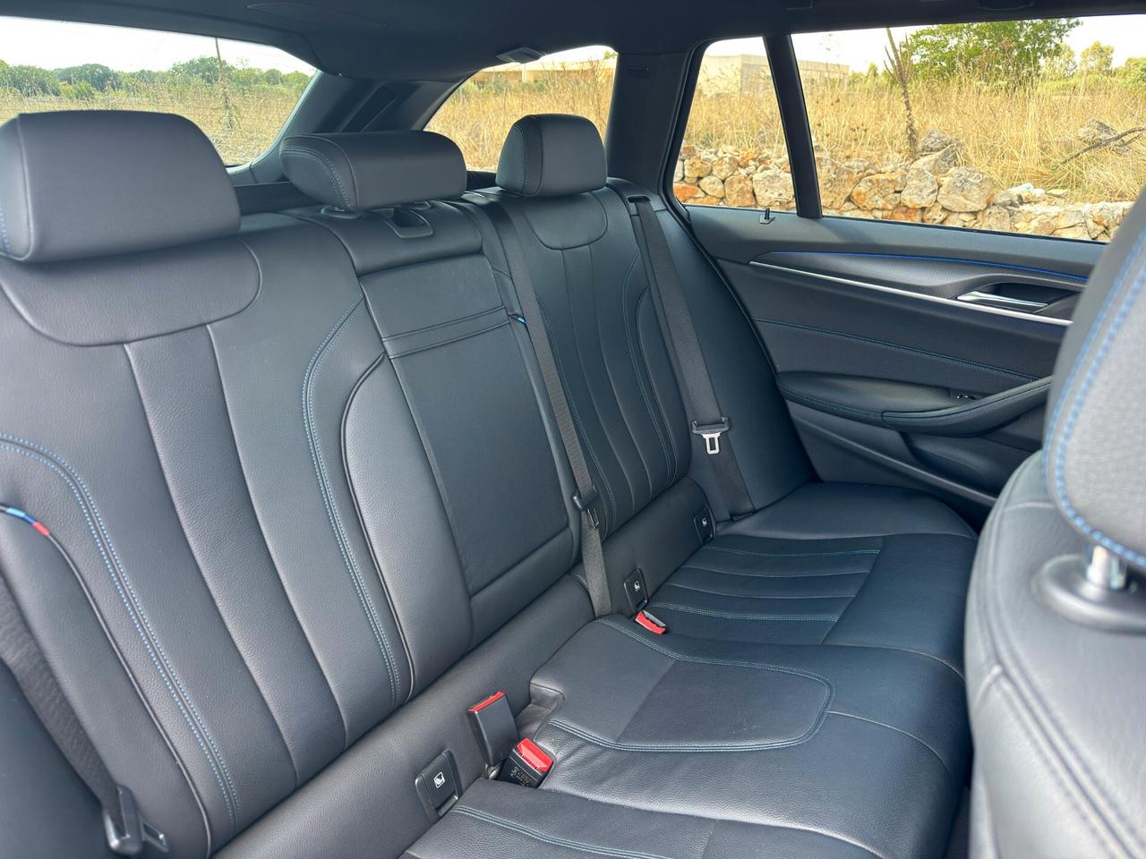 Bmw 530d 48V xDrive Touring Business 3.0 Mhev 249 cv