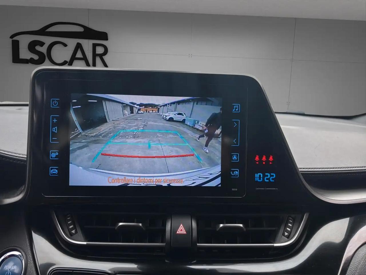 Toyota C-HR Active HYBRID 2wd-Unipro