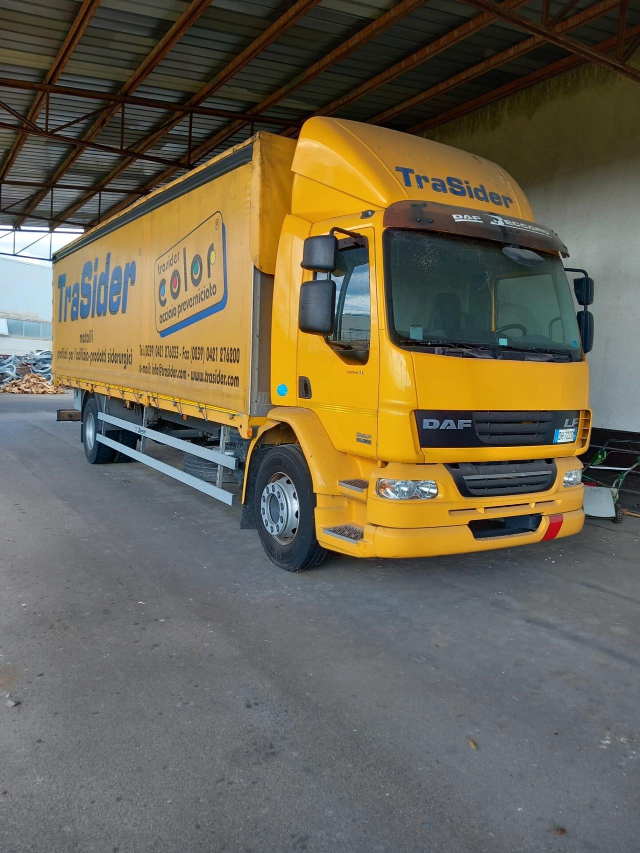 Daf LF55.250 Centinato e Telato