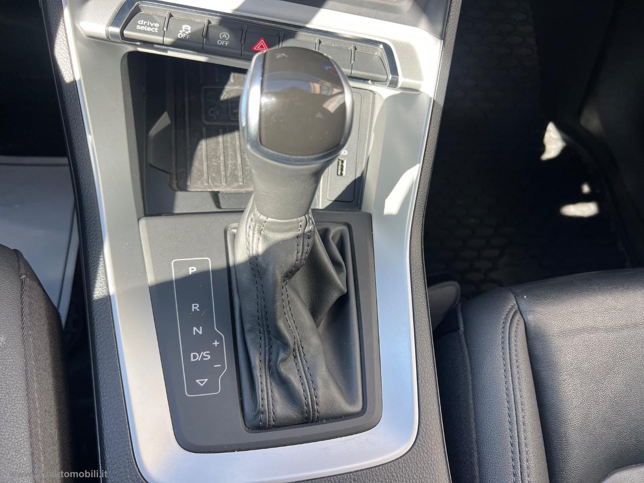 AUDI Q3 SPB 35 TDI S tronic BLACK PACK CAMERA 19
