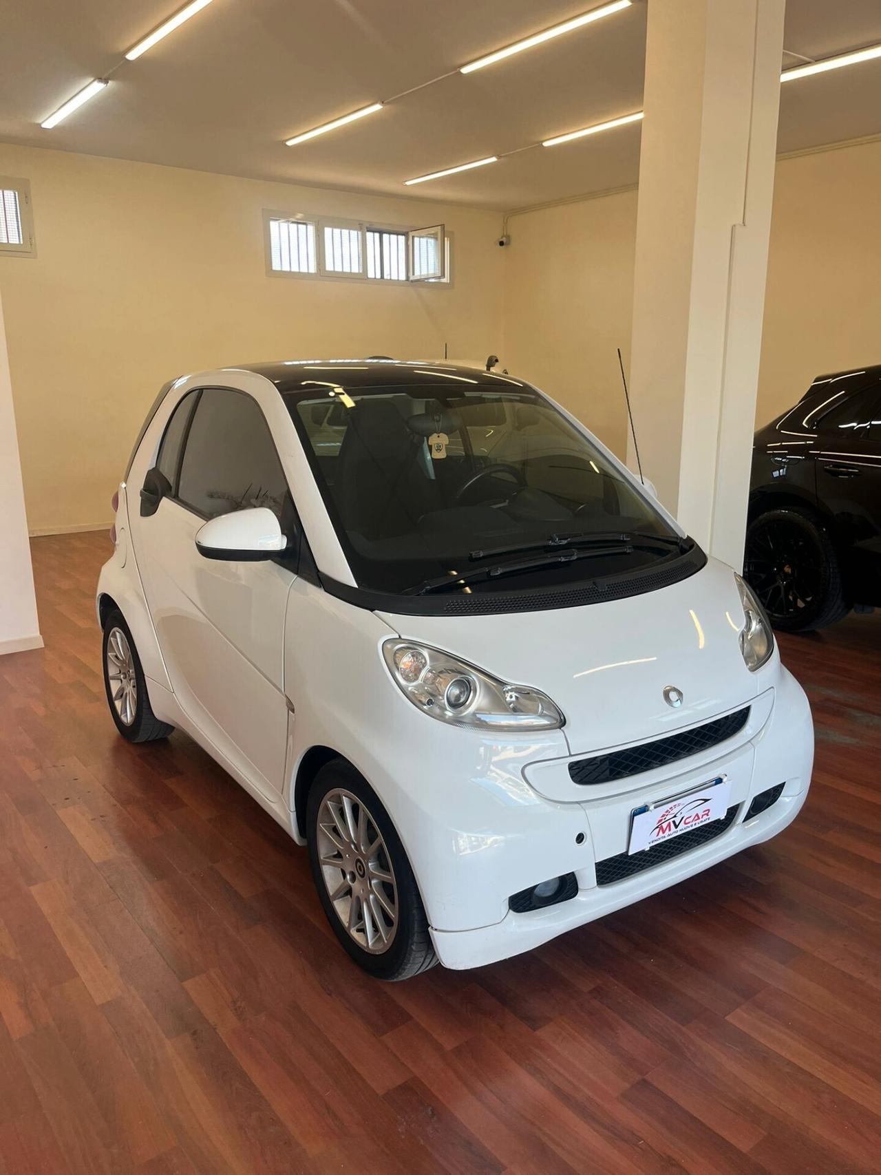 Smart ForTwo 1000 52 kW MHD coupé passion