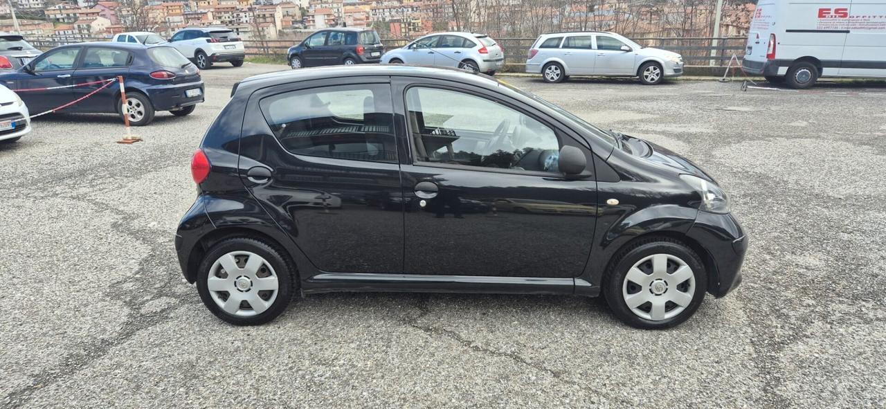 Toyota Aygo 1.0 12V VVT-i 5 porte Now - 10/2008