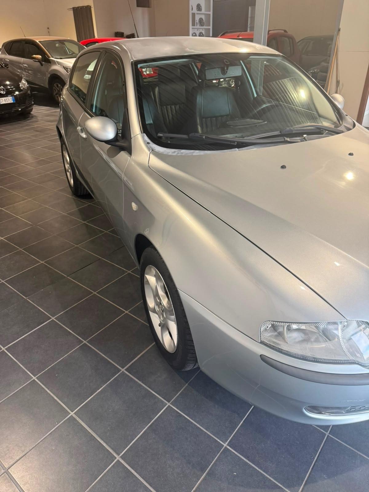 Alfa Romeo 147 1.9 JTD (116CV) NEOPATENTATI