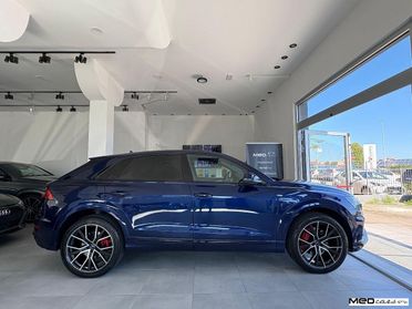 AUDI - Q8 - 55 TFSI quattro tiptronic Sport