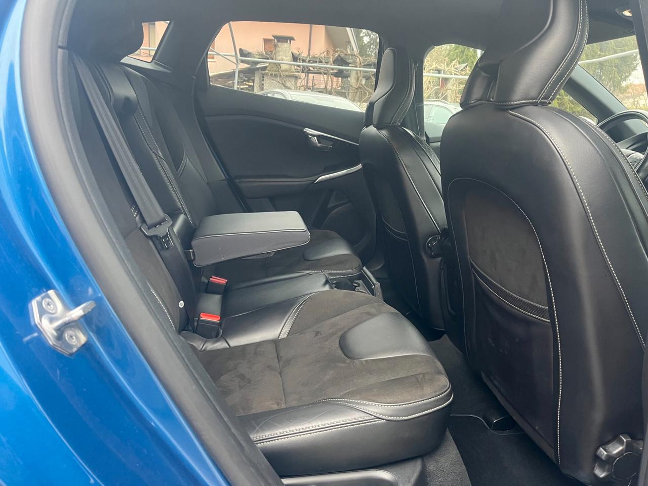 Volvo V40 Geartronic R-design