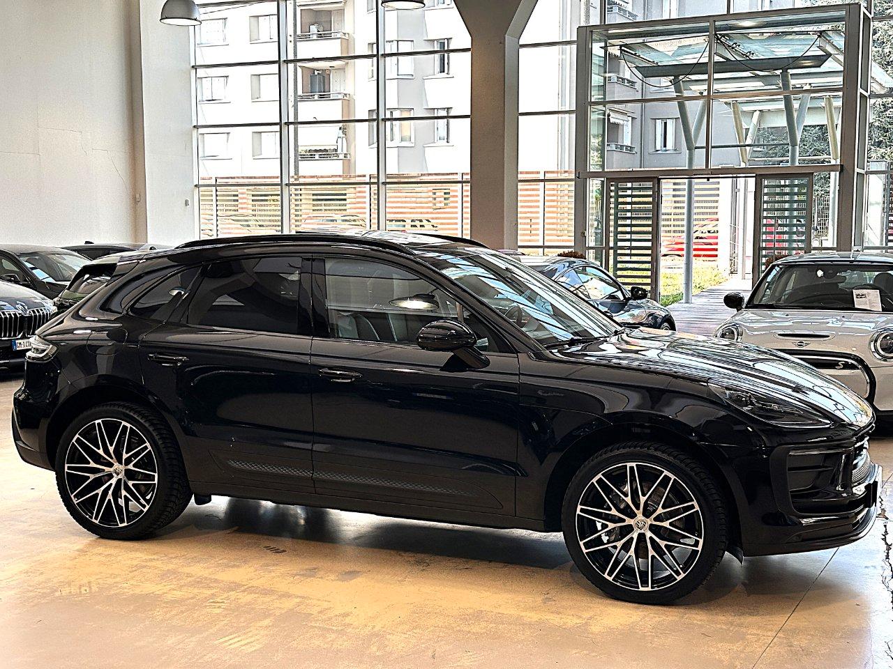 Porsche Macan 2.0 PDK - 21"-Tetto-Camera 360-PASM-PDLS-Scarichi