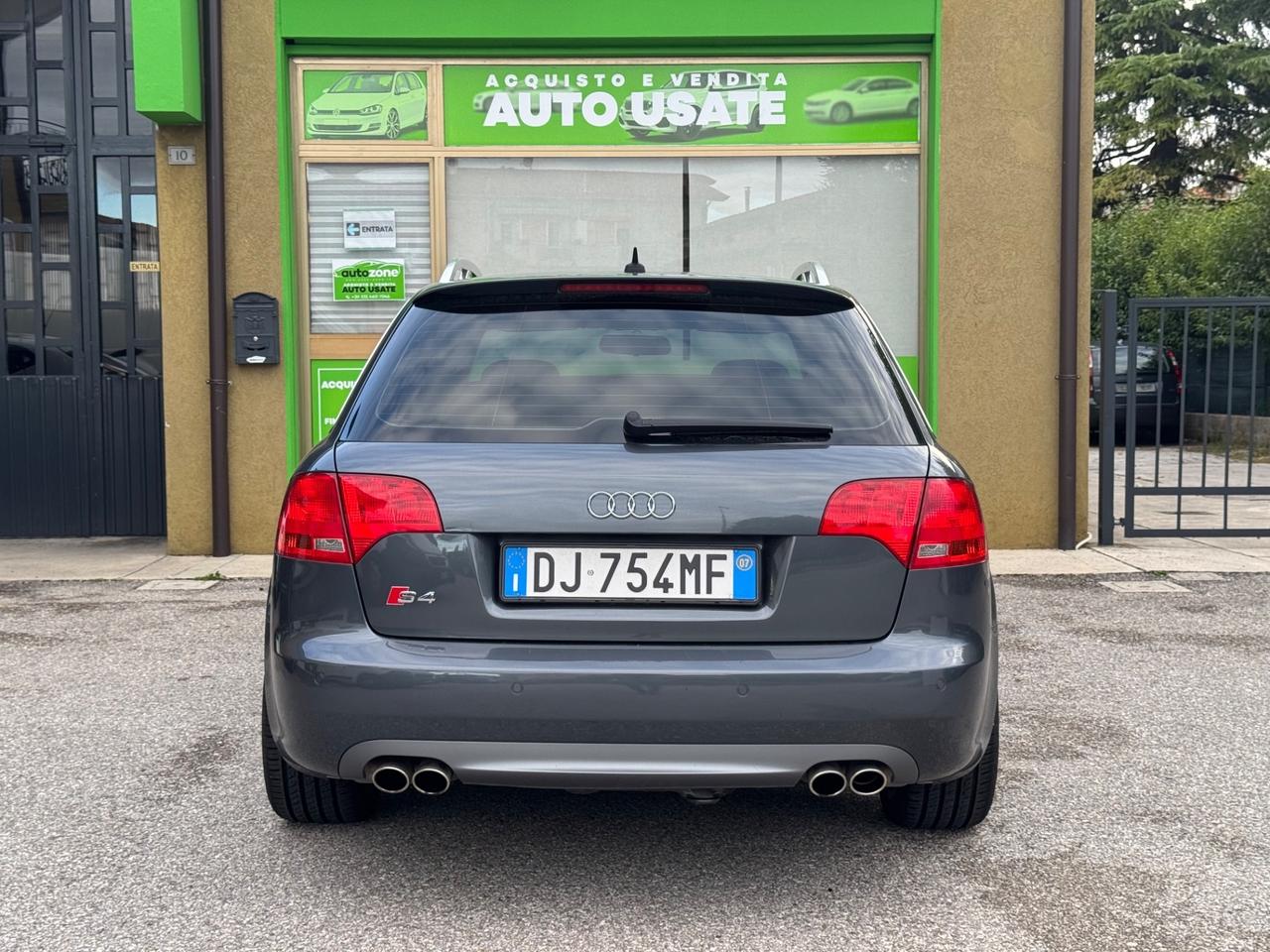Audi A4 S4 4.2 V8 Avant quattro