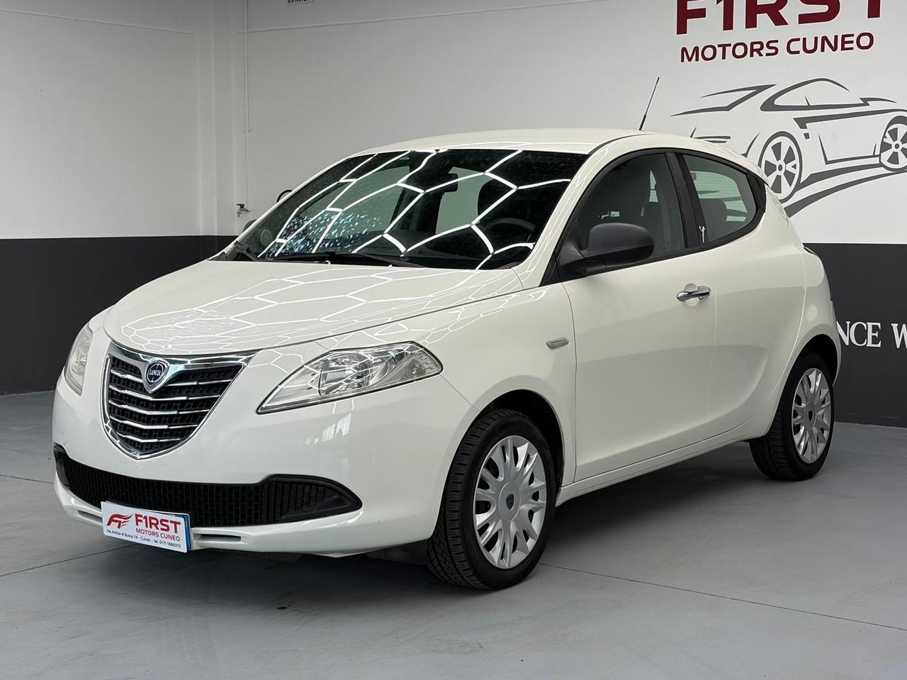 Lancia Ypsilon 1.2 69 CV 5 porte S&S Platinum