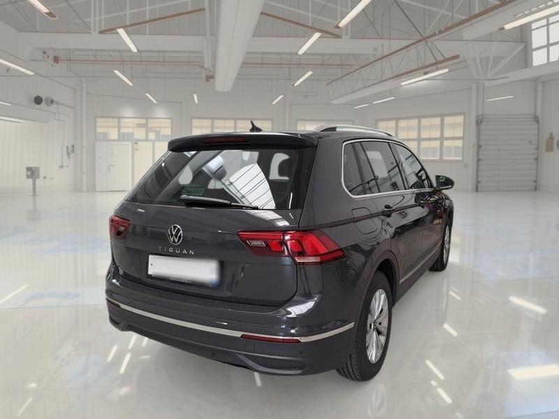 VOLKSWAGEN TIGUAN 2.0 TDI SCR 110KW LIFE DSG SUV