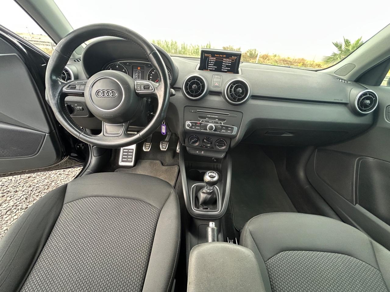 Audi A1 1.6 TDI 116 CV S-LINE