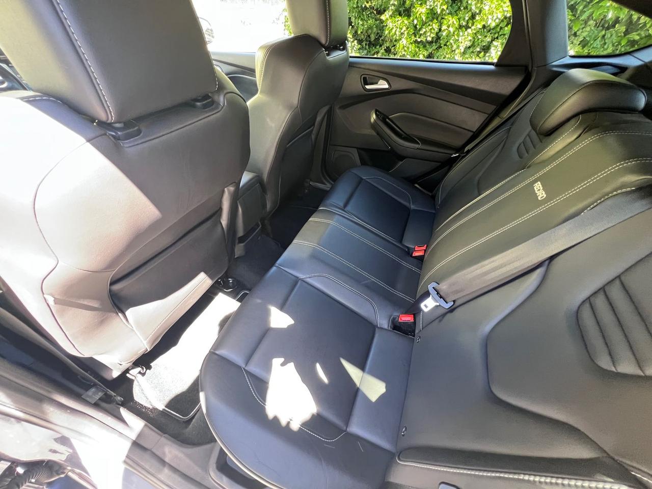 Ford Focus ST 2.0 EcoBoost 250 CV #10875