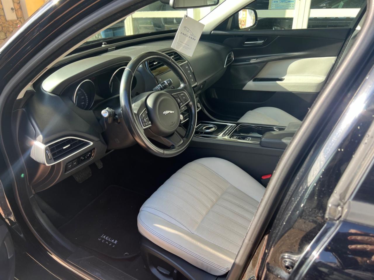 Jaguar XE 2.0 D Turbo aut. Portfolio