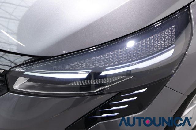 RENAULT Clio SCE 65 CV 5 PORTE EVOLUTION FARI LED NEOPATENTATI