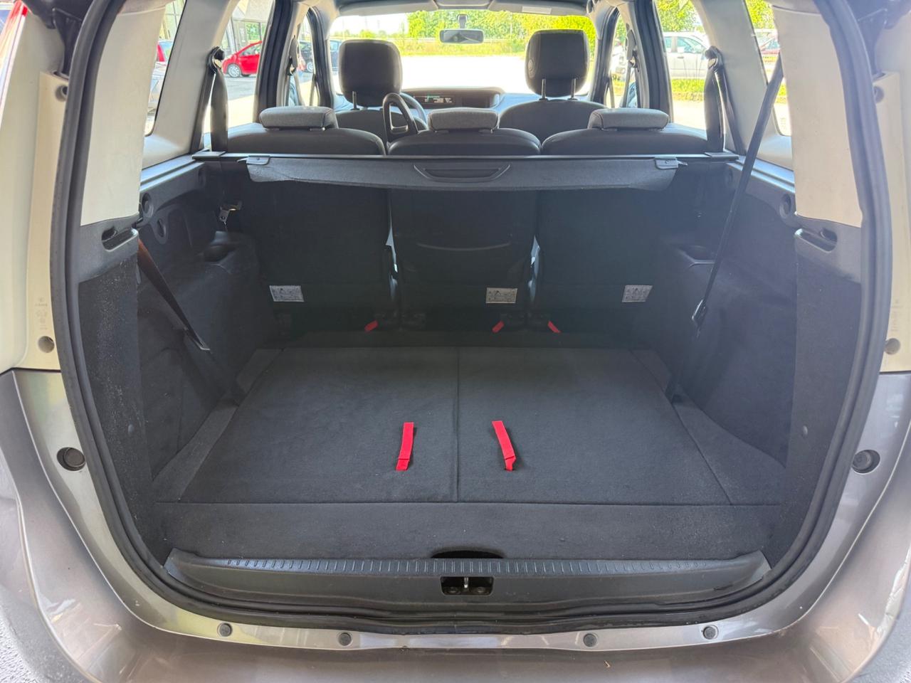 Renault Scenic 1.5 dCi 110CV EDC Bose 7 Posti