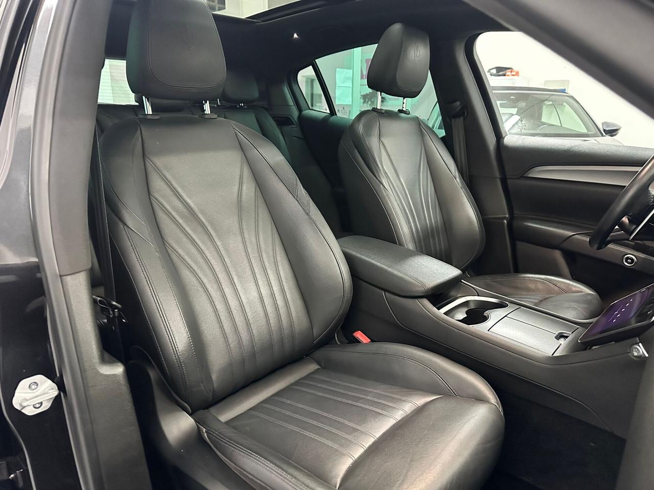 Maserati Grecale MHEV 300 CV AWD GT