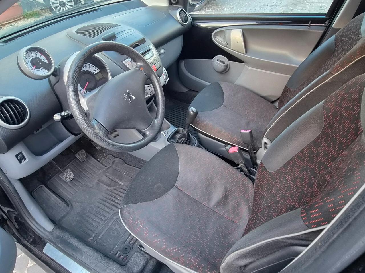 Peugeot 107 1.0 68CV 5p. Sweet Years