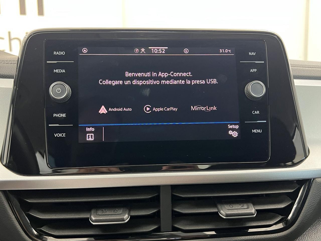 VOLKSWAGEN T-Roc 2022 T-Roc 1.0 tsi Life 110cv